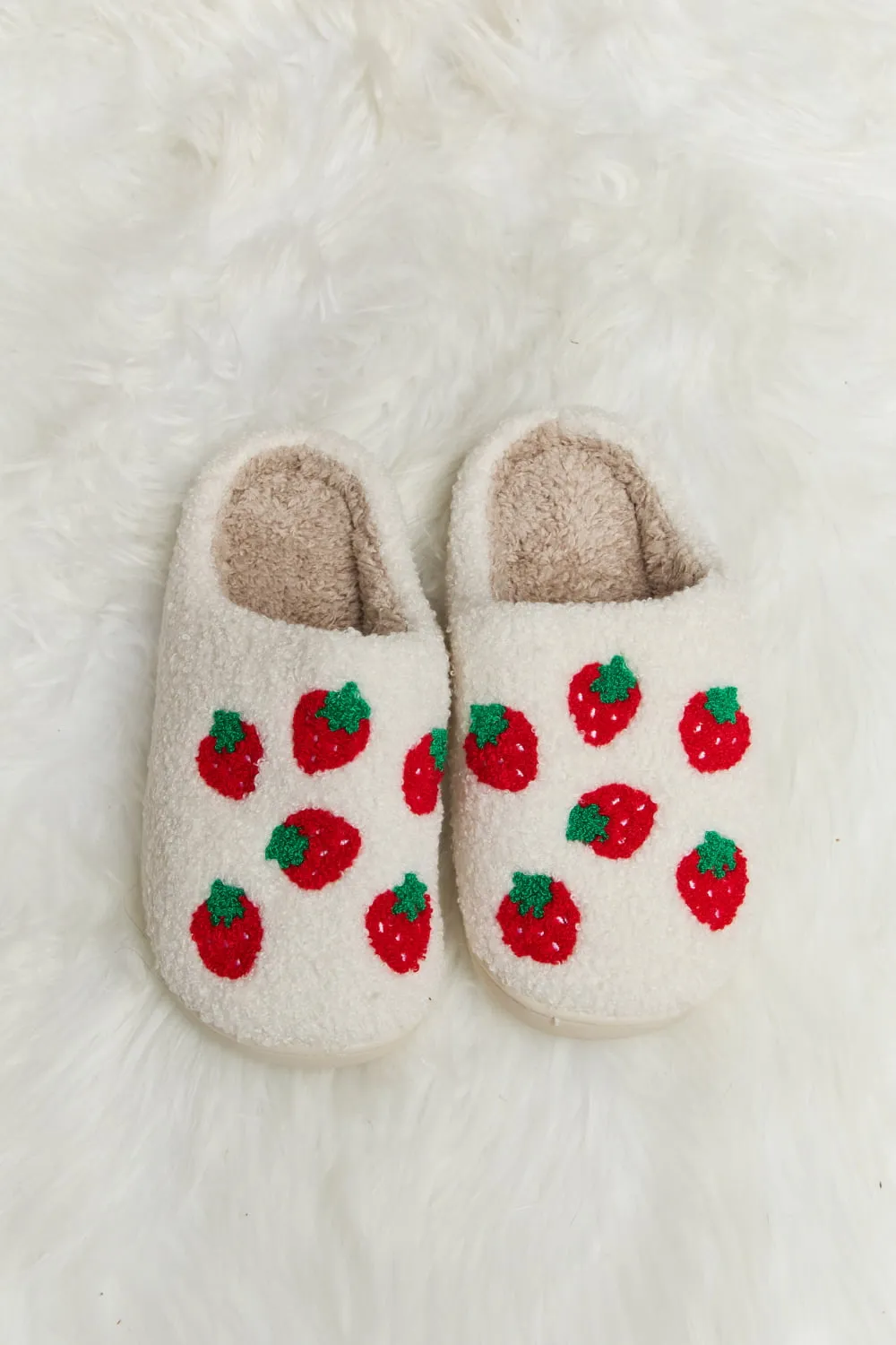 * APP EXCLUSIVE* Strawberry Plush Slide Slippers