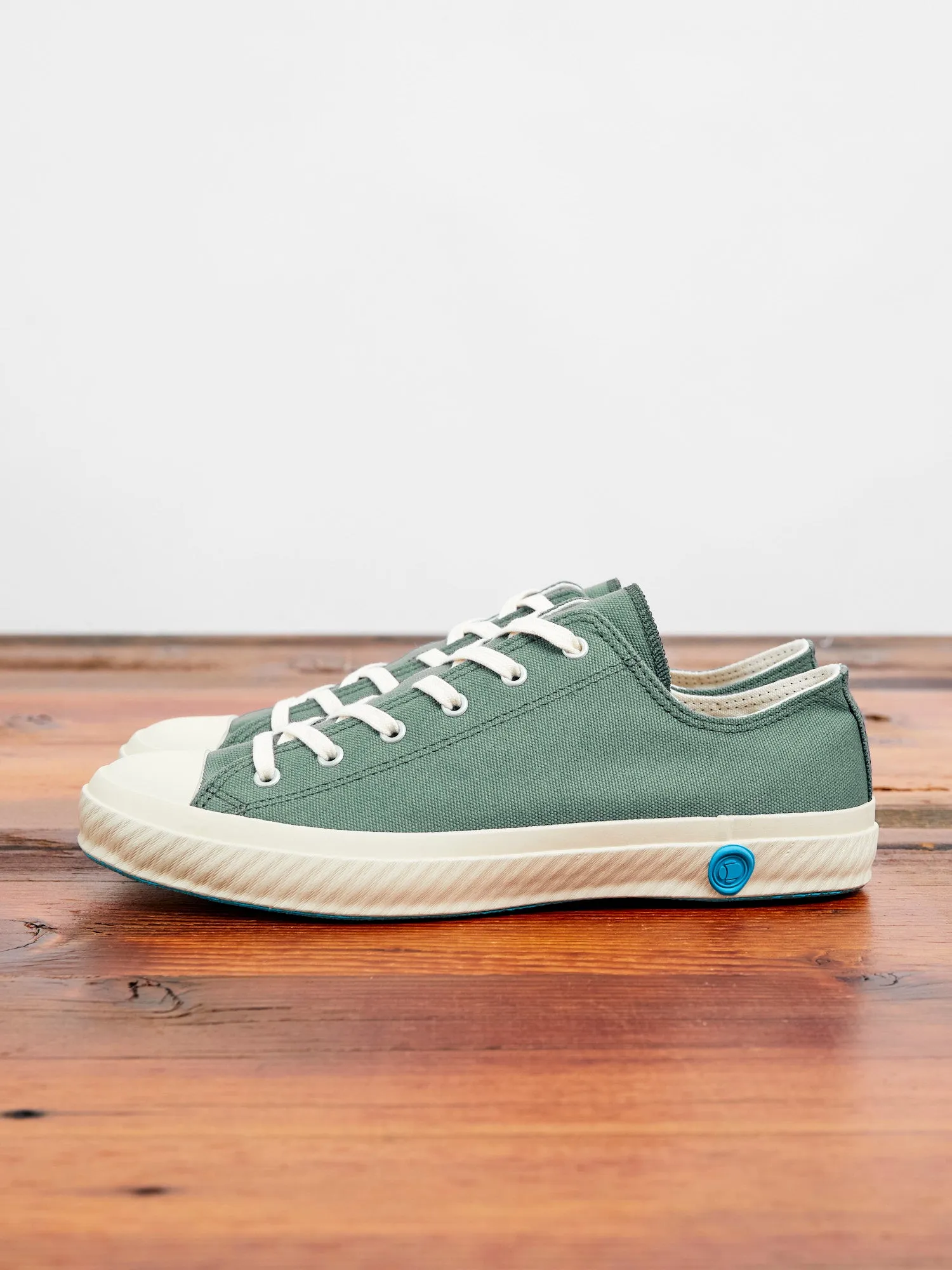 01JP Low Top Sneaker in Green