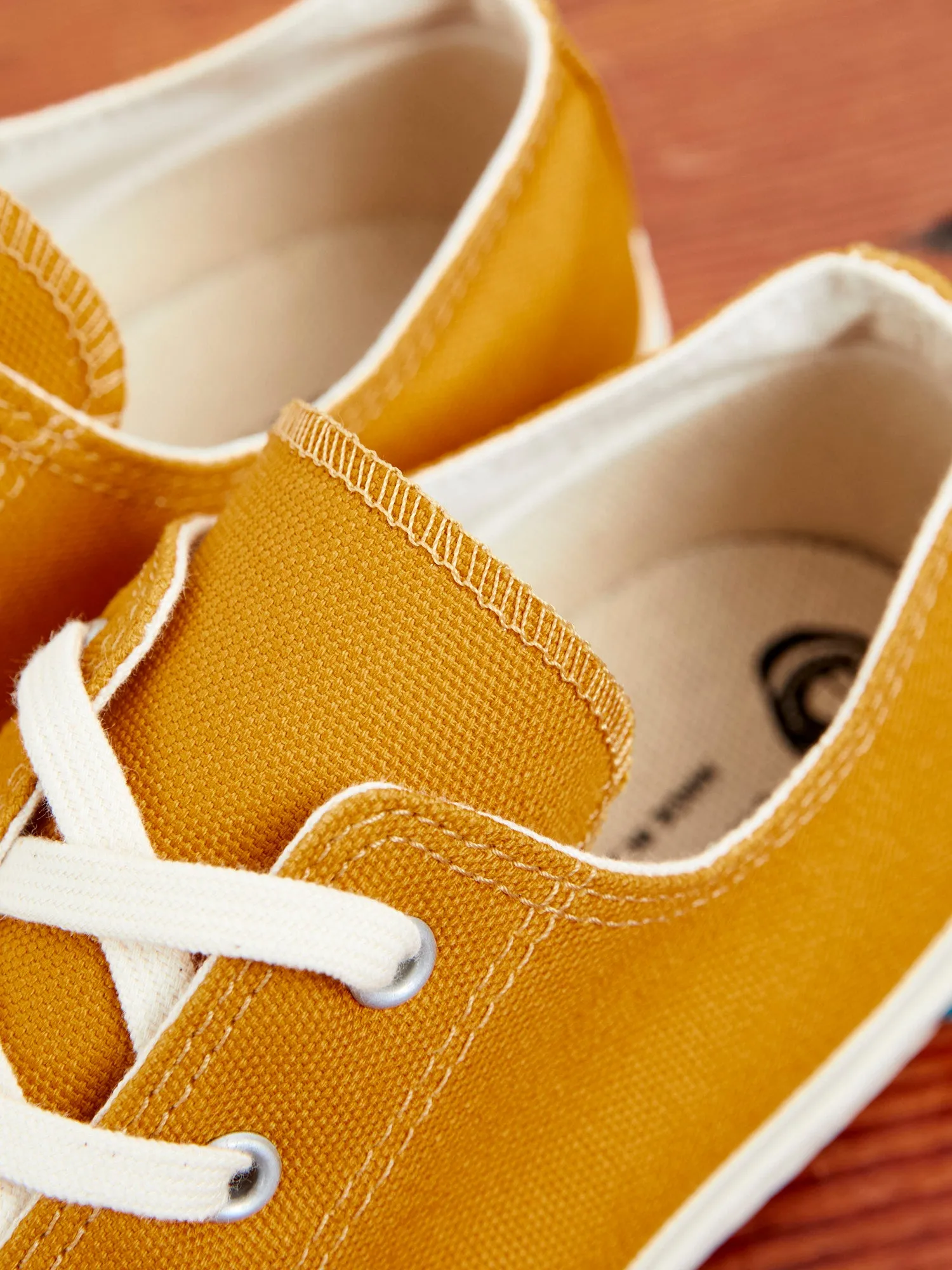 01JP Low Top Sneaker in Mustard