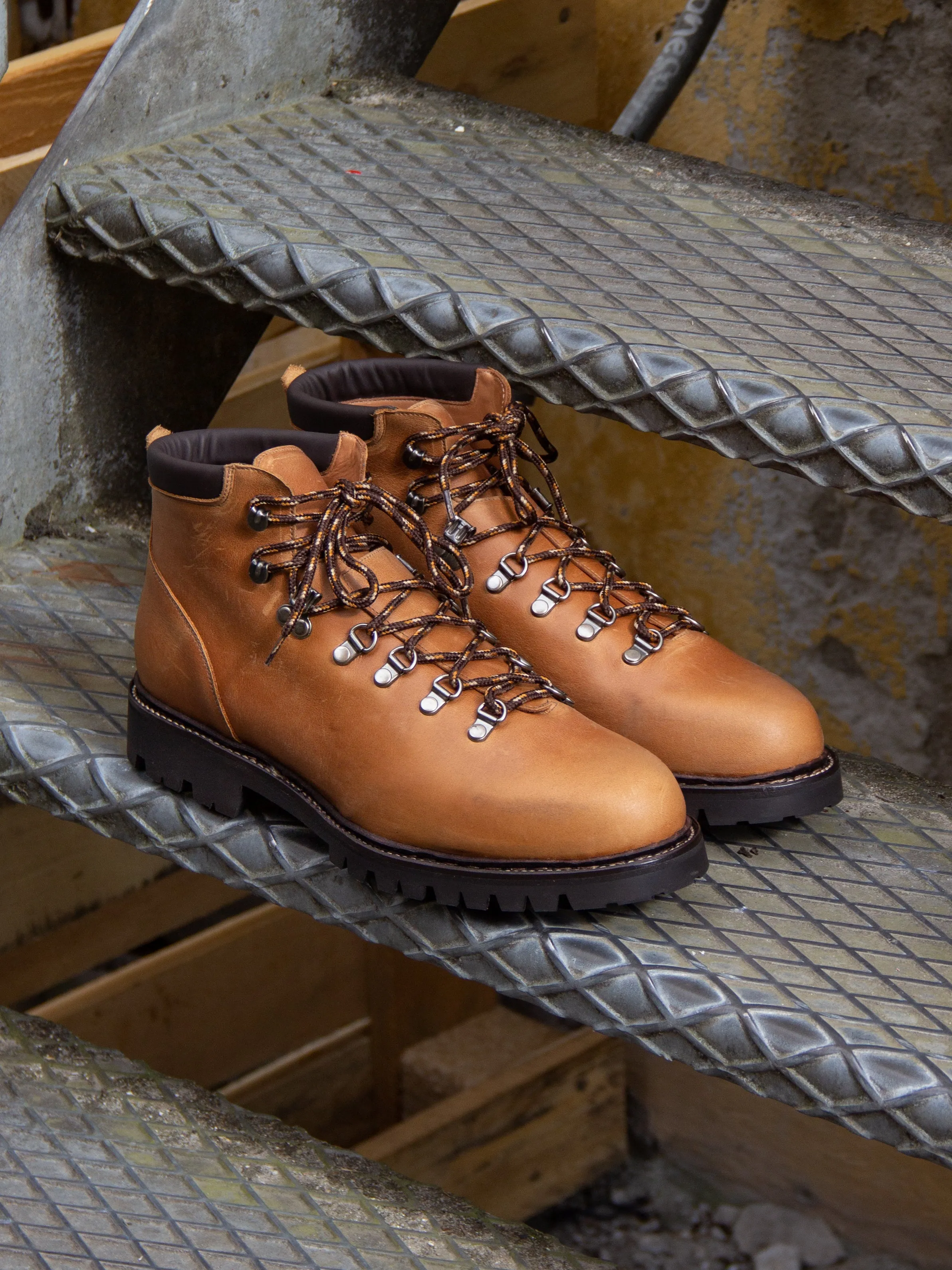 Bright Shoemakers, Mountain Boot, Teak