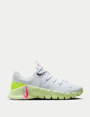 Free Metcon 5 Shoes - White/Bright Crimson/Barely Volt