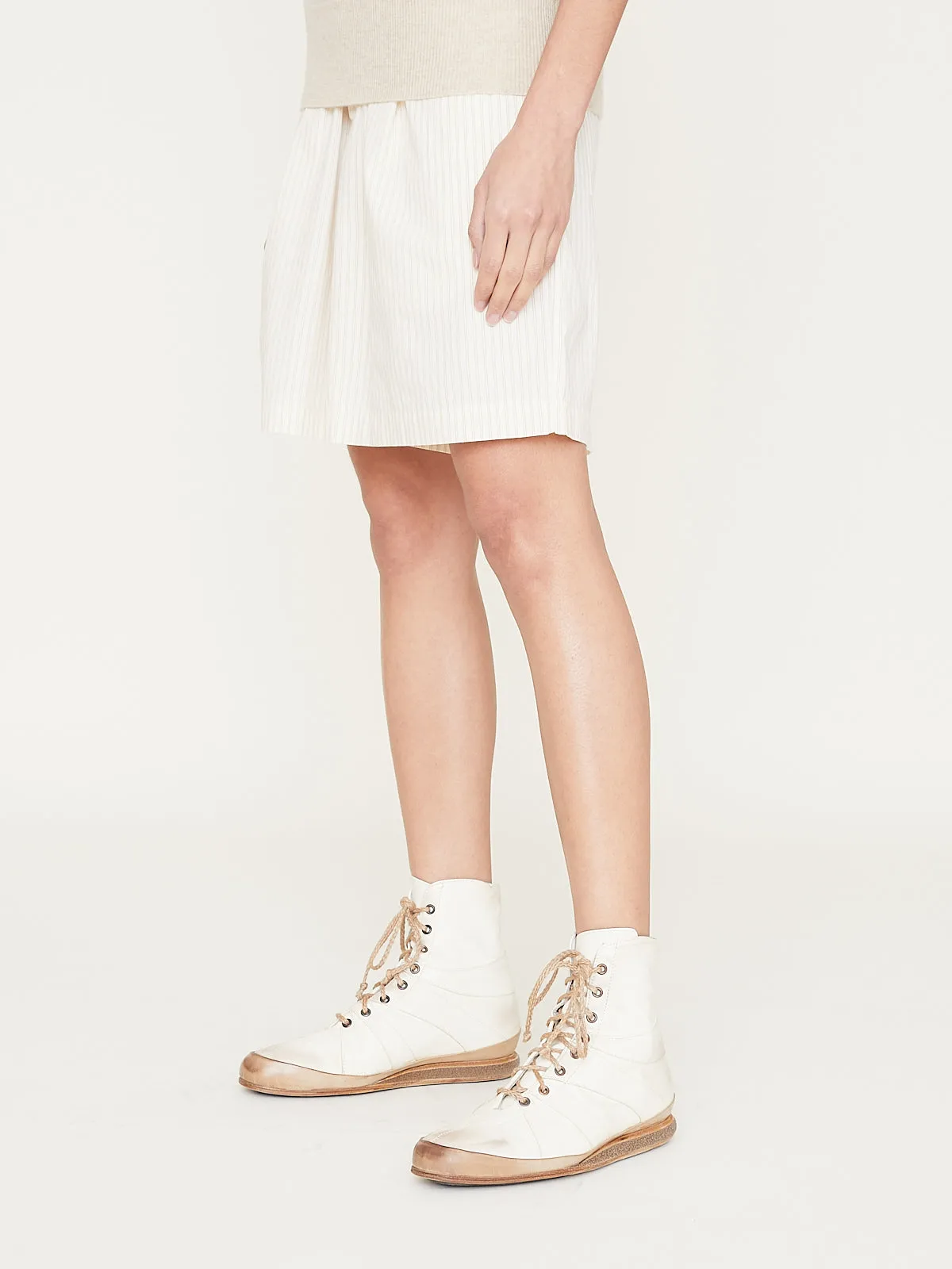 Oval Shape Leisure Shoes in Dirty Ivory