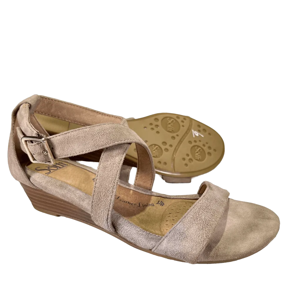 SOFFT Women's "Innis"  Wedge Sandal - size 6M